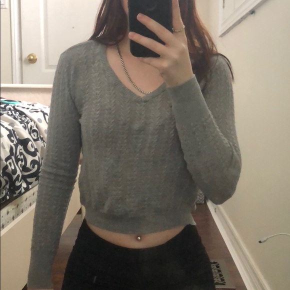 long sleeve cropped shirt - Picture 3 of 3